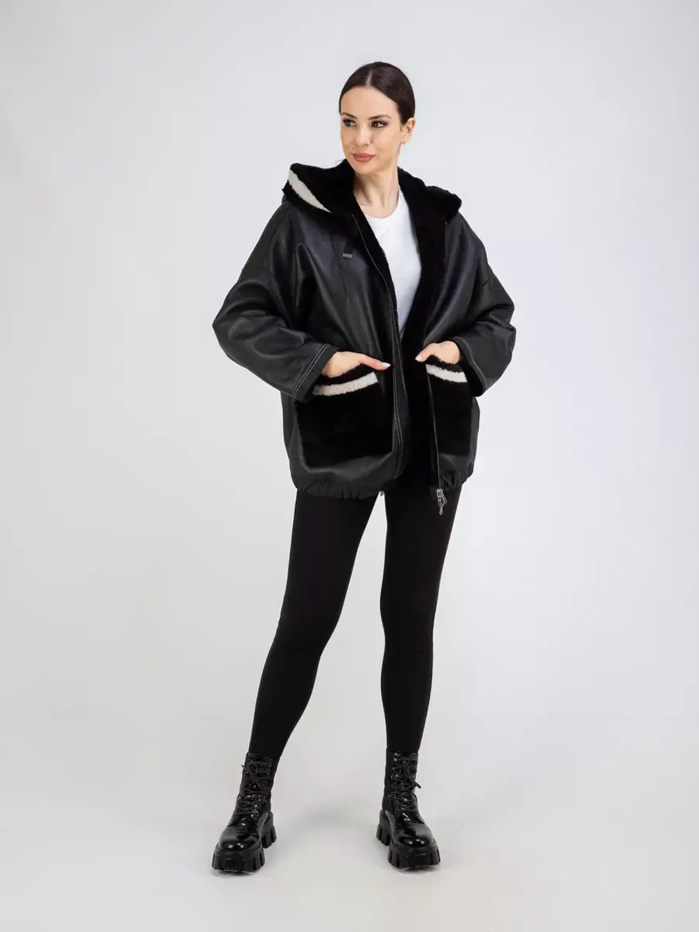 Дубленка натуральная с капюшоном двухсторонняя