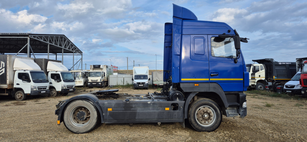 МАЗ 5440 4x2 Седельный тягач 544028-520-031 (Дизельный, 11,6 л, 428 л.с., МТ)
