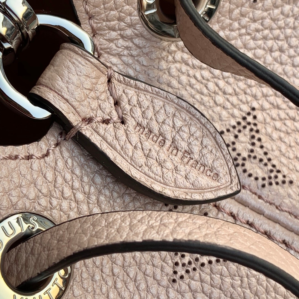 Louis Vuitton Bella