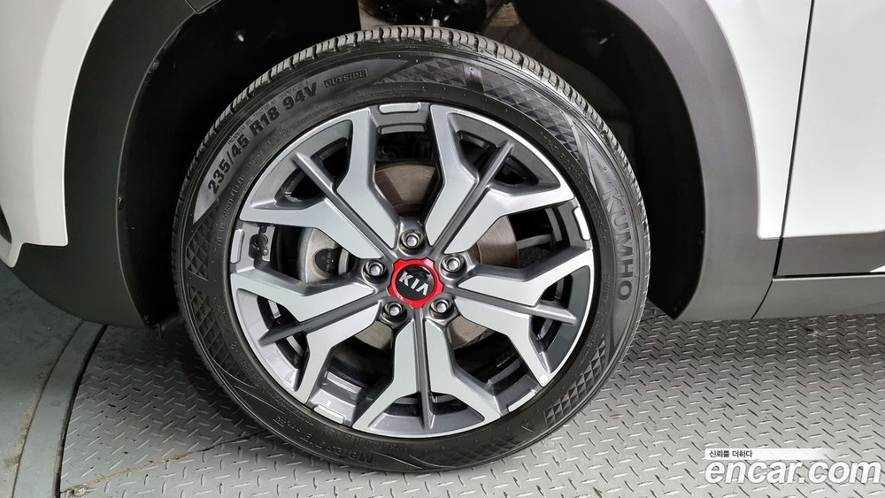 Kia Seltos Бензин 1.6 Turbo 2WD (04.2021)