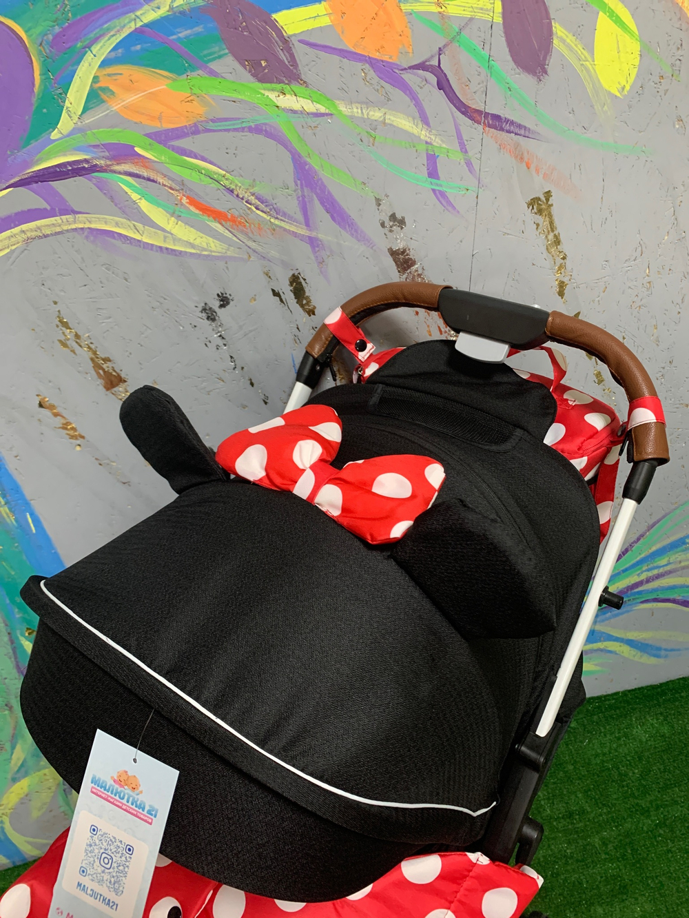 Коляска прогулочная Babalo 2022 Минни маус текстиль на чёрной раме с сумкой
