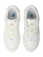 Женские Кроссовки M2002rdv1