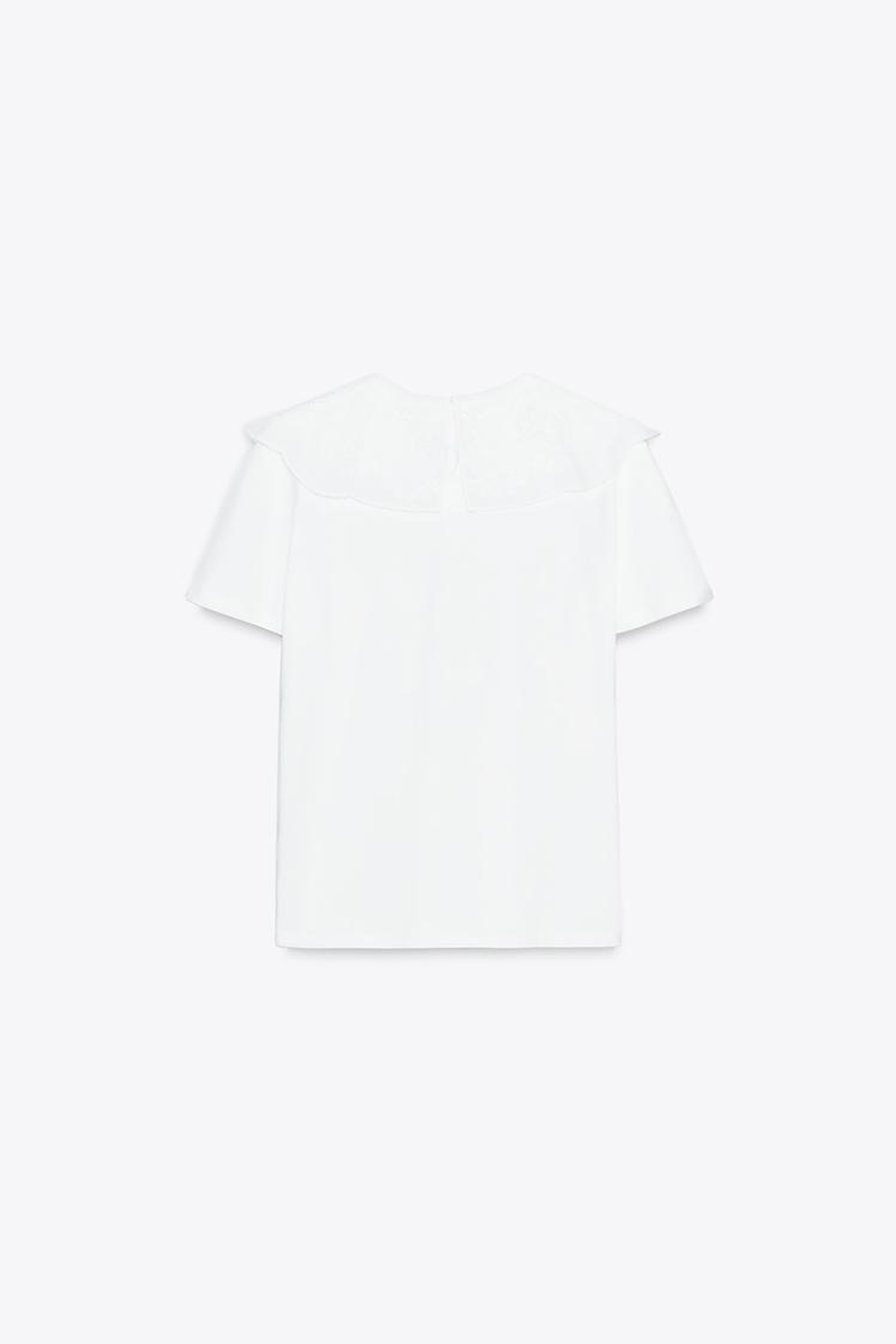 ZARA ФУТБОЛКА С КРУГЛЫМ ВЫШИТЫМ ВОРОТНИКОМ, БЕЛЫЙ