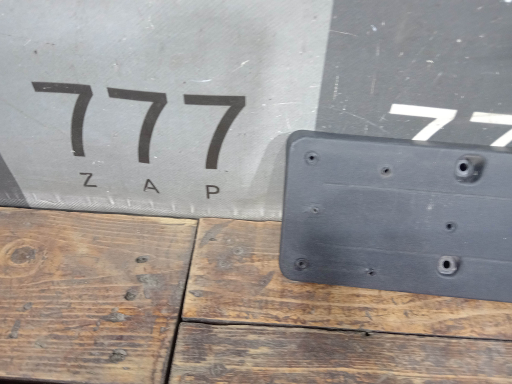 Площадка гос. номера передняя Mercedes GLE (V167) 18-нв Б/У Оригинал A1678852807