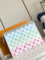 Louis Vuitton Pochette Voyage MM