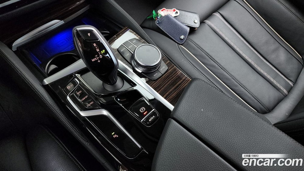 BMW 5 Series (G30) 520i Luxury (11.2022)