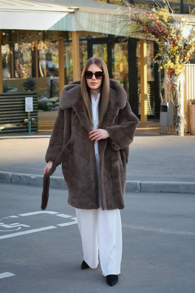 Шуба 18186-2 Фабрика Моды