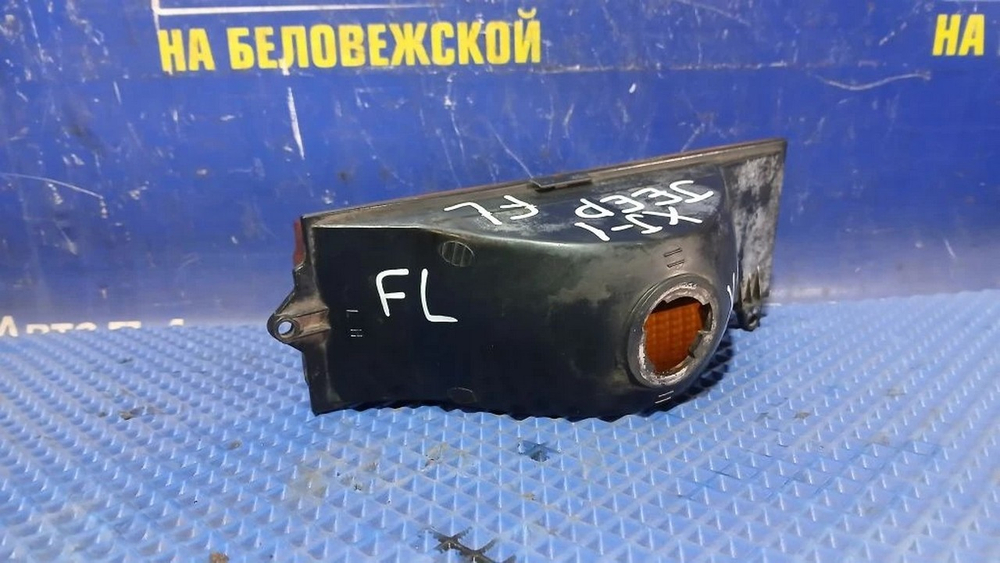 Повторитель в бампер левый JEEP cherokee 1992