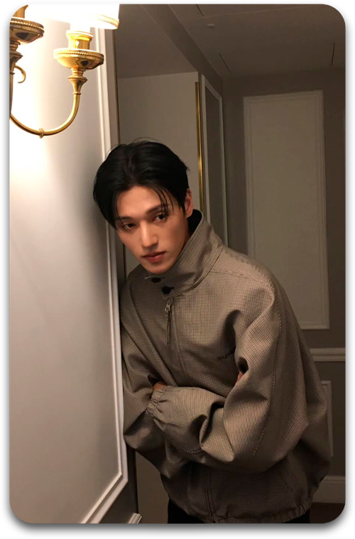 Карта / ATEEZ #1948