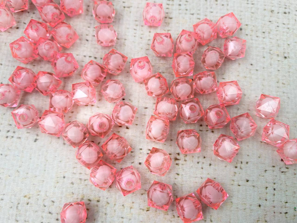 Бусины пришивные граненые акриловые, d 10 мм, розовый
