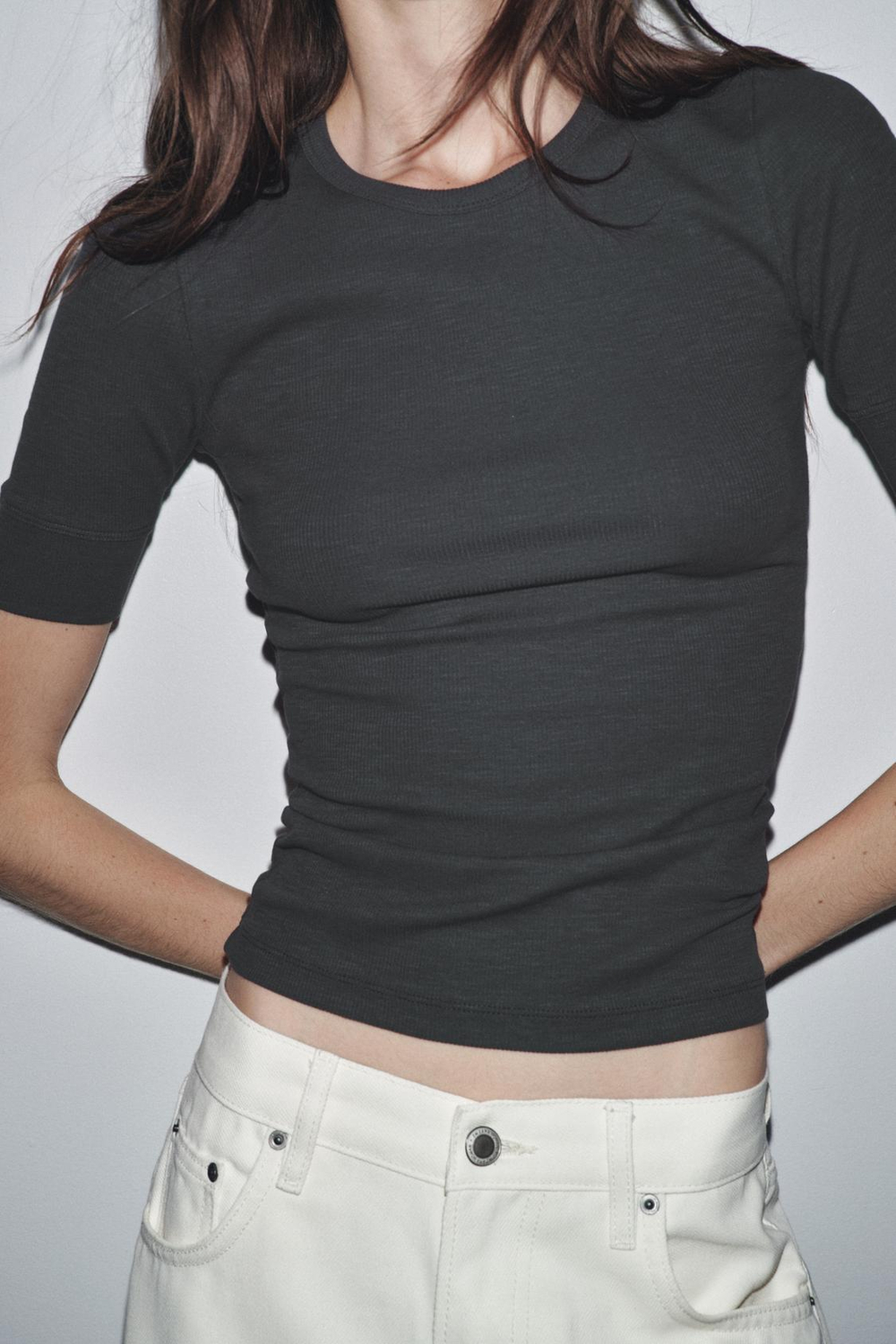 ZARA ФУТБОЛКА В РУБЧИК С КОРОТКИМИ РУКАВАМИ, УГОЛЬНЫЙ