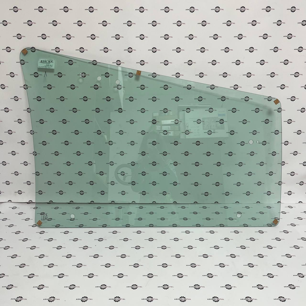 Стекло боковое (левое) | 827/80269 | КМК