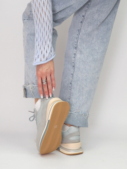 Кроссовки женские демисезонные