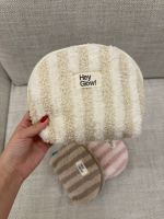 HEY GLOW  Плюшевая косметичка в полоску (коричнево-розово-молочную)