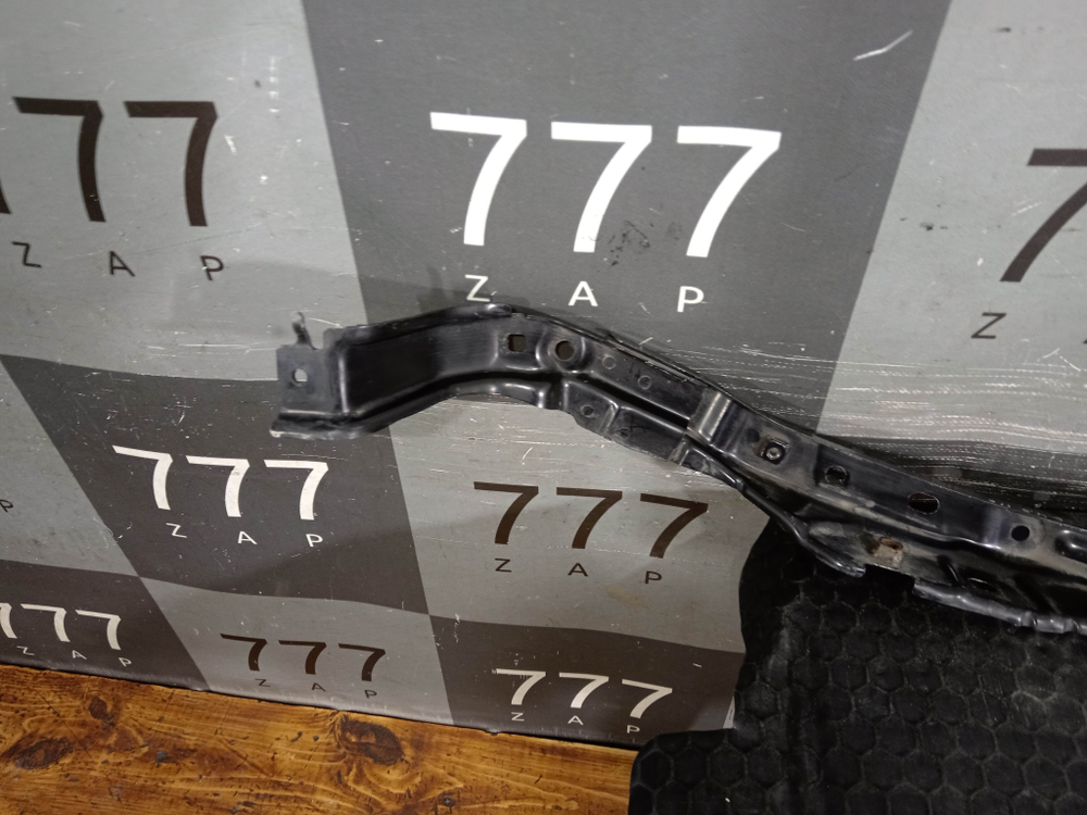 Усилитель переднего бампера верхний Toyota RAV4 IV (XA40) 15-19 Б/У Оригинал 5202942110