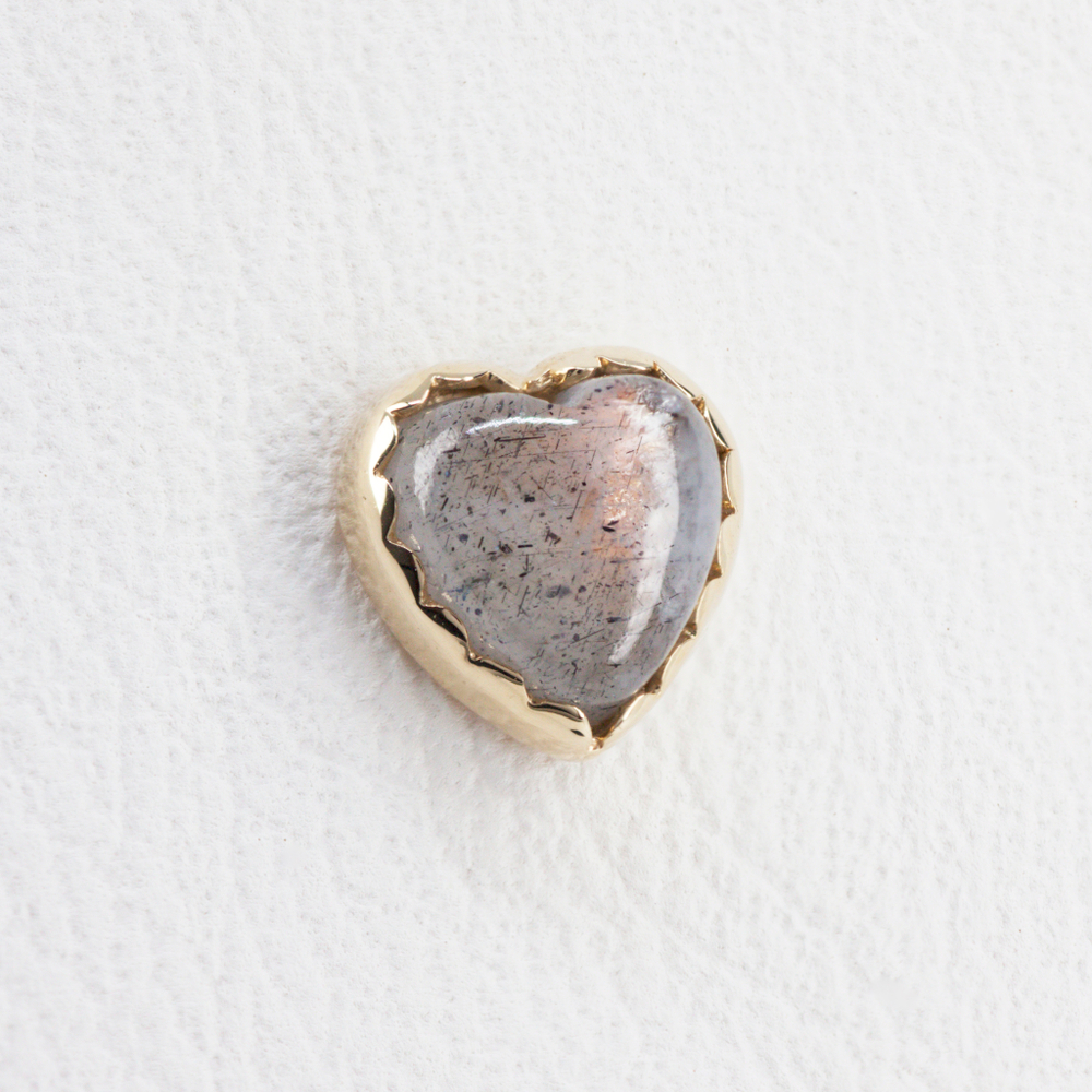 Cupid tops with natural stones