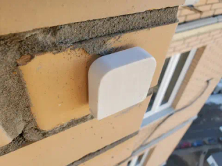 Уличный , бокс/держатель датчика Xiaomi Aqara Temperature and Humidity Sensor, белый
