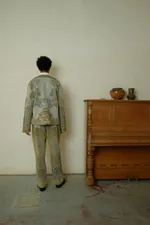 Купить Куртка Soeurs с Вышивкой Рябины / Hand-Embroidered Romanberry Pockets серая Куртка Soeurs с Вышивкой Рябины / Hand-Embroidered Romanberry Pockets серая