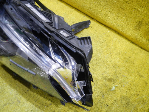 Битая Фара правая Mercedes CLA C117 (2016-2019) LED