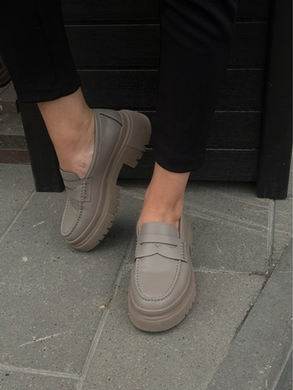 Лоферы из натуральной кожи