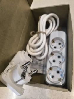 Удлинитель электрический с плоской потайной вилкой невидимкой (за шкаф) 3 розетки 1.5 Метра вилкой (за шкаф) Сетевой фильтр бытовой (удлинитель)