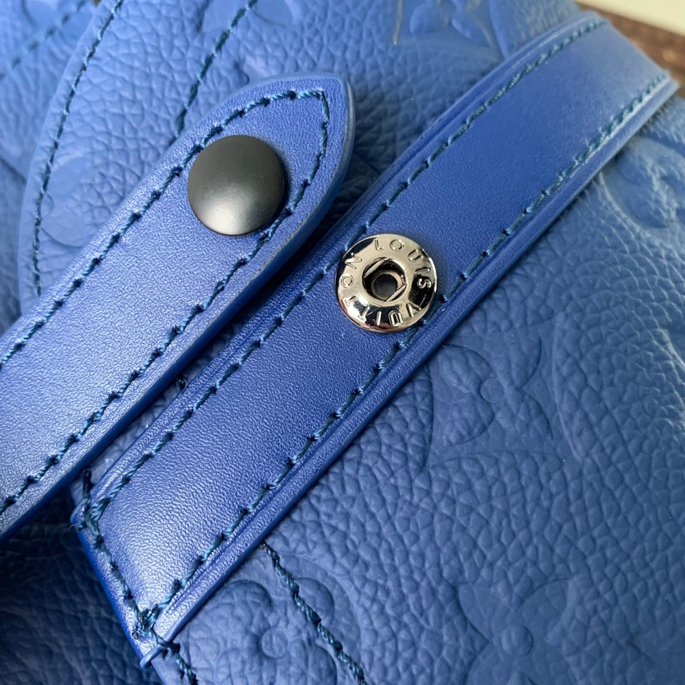 Louis Vuitton Christopher MM
