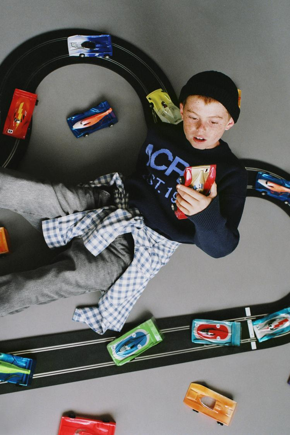 ZARA ЖАККАРДОВЫЙ СВИТЕР С НАДПИСЬЮ, МОРСКОЙ СИНИЙ