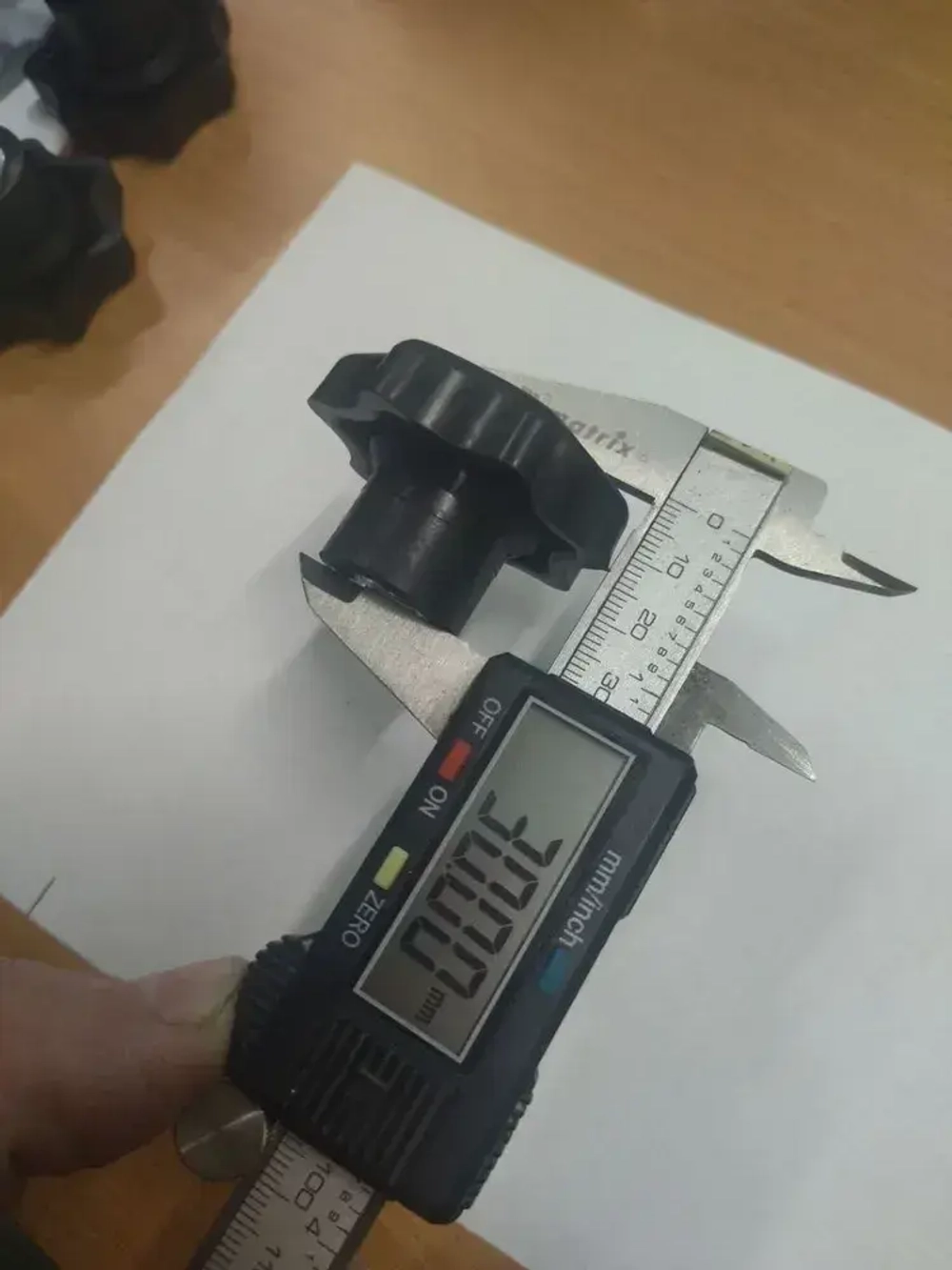 Гайка-барашек М10 х 1,5 сквозная проходная (2 шт в упаковке)