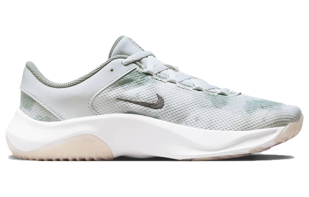 Кроссовки Nike Legend Essential 3 Next Nature Premium (Женская размерная сетка)