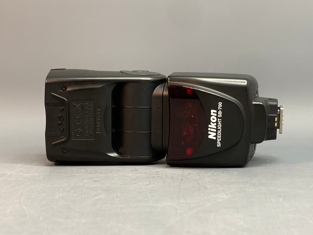 Nikon Speedlight SB-700