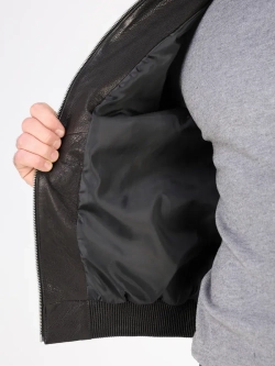 Кожаная куртка демисезонная