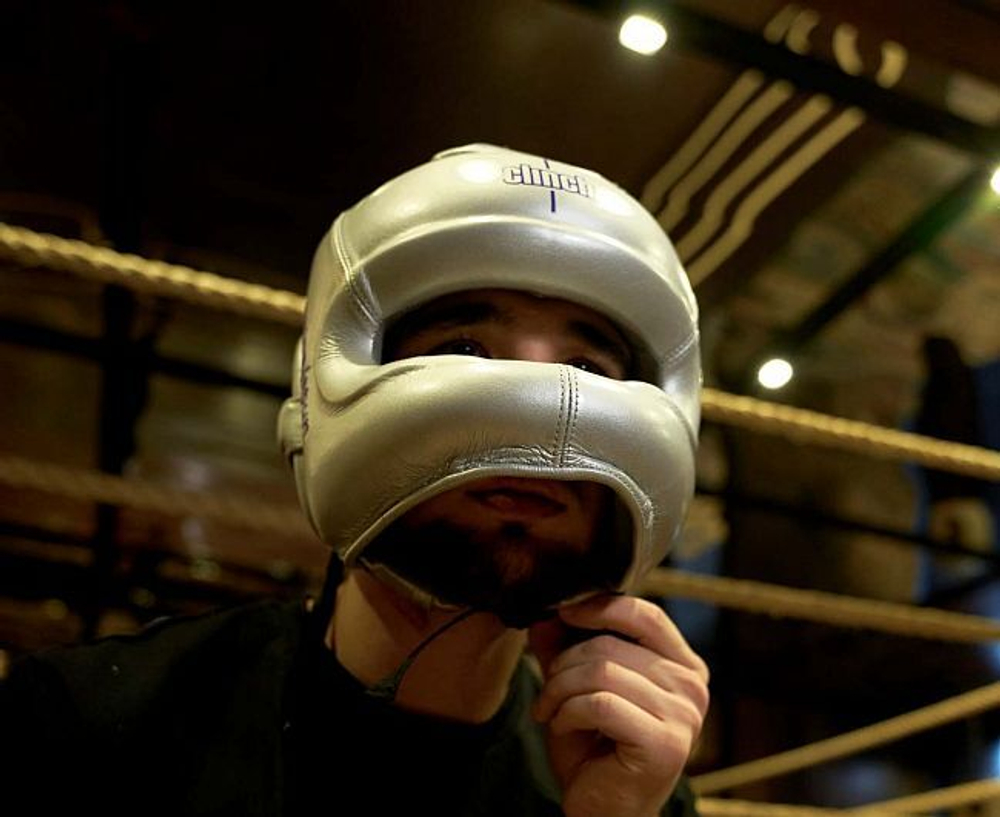 Шлем боксерский с бампером Clinch Undefeated Russian Team серебристый C160RT