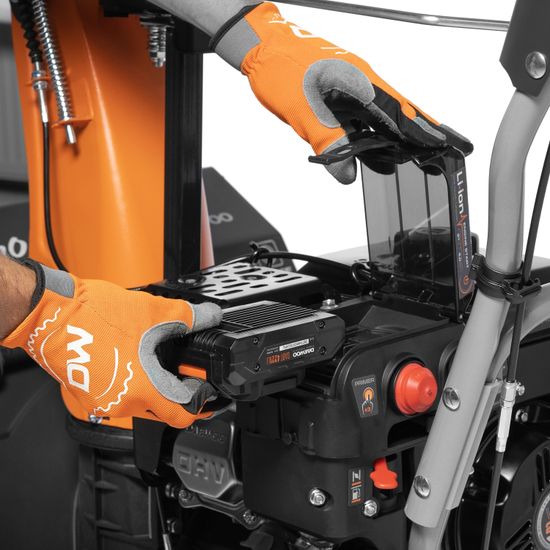 Бензиновый снегоуборщик "DAEWOO" S 7565