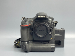 Nikon D800 + BG-2H 141.000 кадров