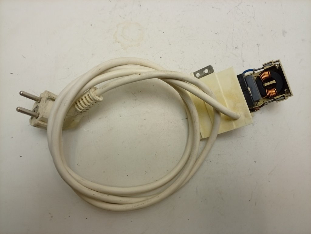 ARXL100 кт69 Сетевой фильтр для стиральной машины Hotpoint-Ariston PLF00472705100 б/у