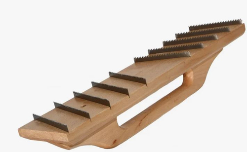Скребок-рубанок Зубчатый 400мм дерев. основа д/вырав. газобетон.блоков,зубья в сторону (888) 3311400