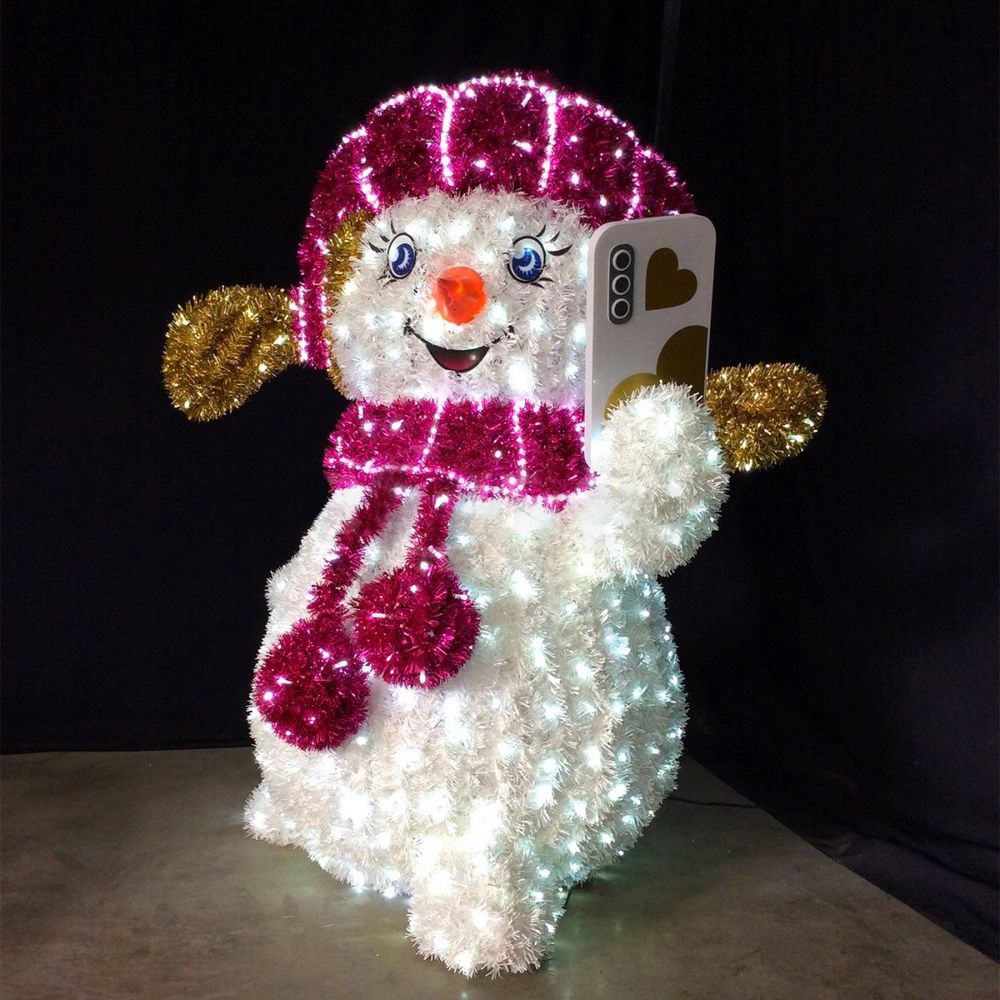 Светодиодный снеговик - девочка "Снежка"