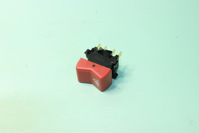 Выключатель-клавиша аварийной сигнализации