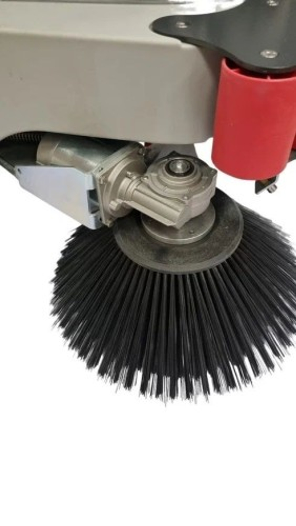 Машина подметальная Bennett Tornado 700bd (Li-ion 300A) с местом оператора BNT93020-li315