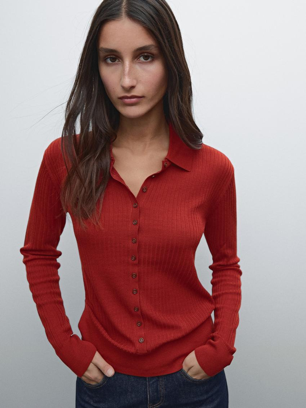 Massimo Dutti Трикотажный свитер с контрастными пуговицами, красный