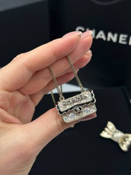 Кулон CHANEL