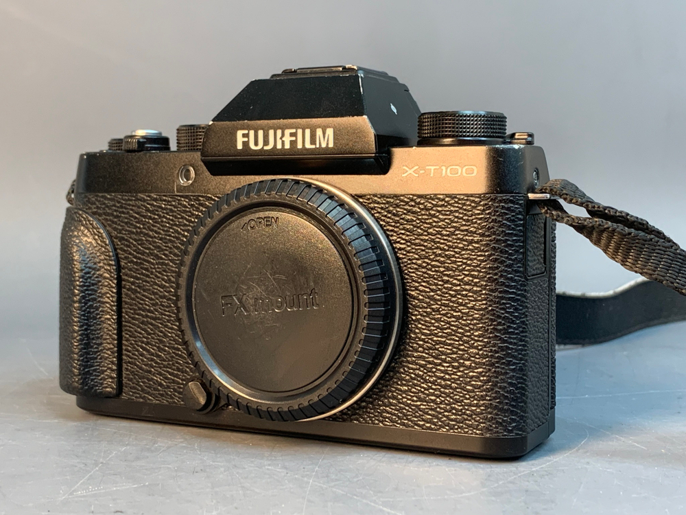 Fujifilm X-T100