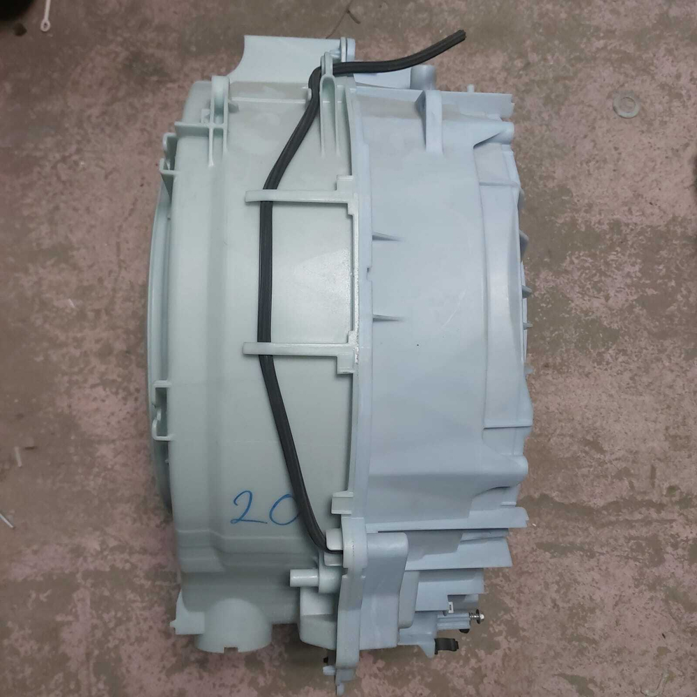20 Бак для стиральной машины Bosch 8001097926 б/у