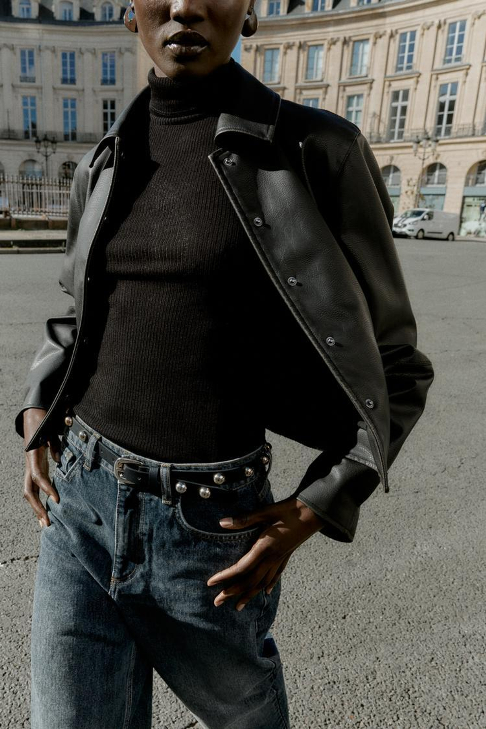 ZARA КУРТКА ИЗ ИСКУССТВЕННОЙ КОЖИ, ЧЕРНЫЙ