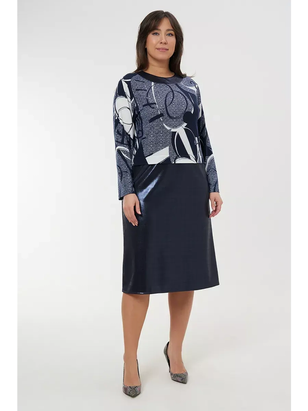 Платье нарядное в офис