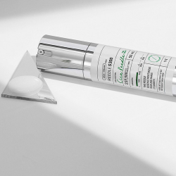 VT Cosmetics Reedle Shot 300 50 мл Интенсивная сыворотка с микроиглами