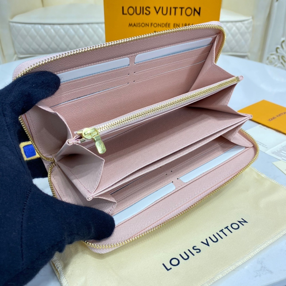 Louis Vuitton Zippy Wallet