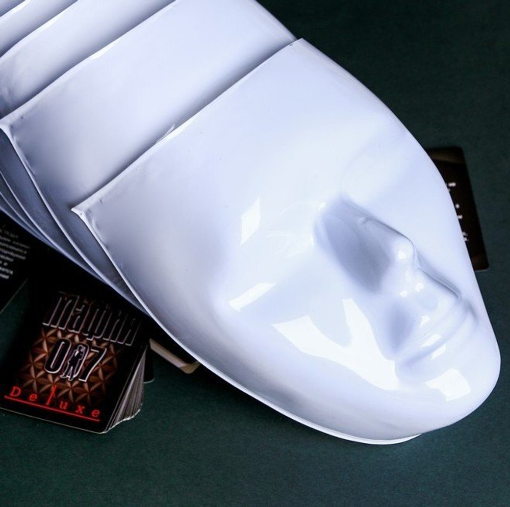 Настольная ролевая игра «Мафия 007» с масками