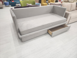 Кровать-диван с ортопедическим матрасом и ящиками, антивандальный велюр