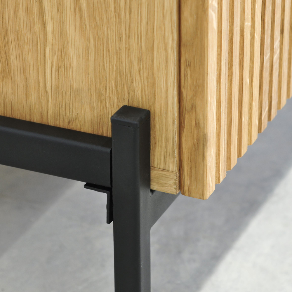 Тумба под телевизор, 94х42х51, Грувс, напольная, для прихожей и спальни, деревянная, с резными дубовыми фасадами, дуб, Dipriz